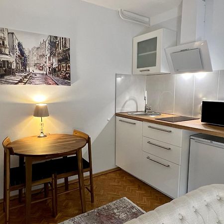 Louis & Elza Old Town Romantic Apartments Вроцлав Экстерьер фото