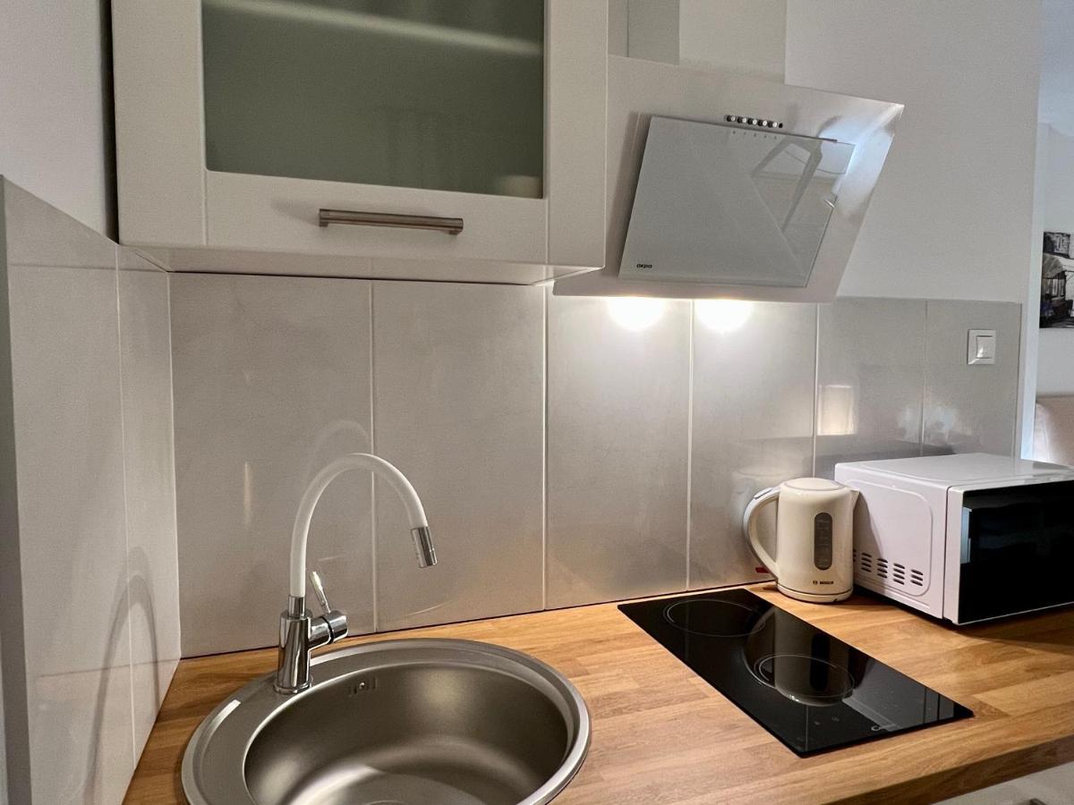 Louis & Elza Old Town Romantic Apartments Вроцлав Экстерьер фото