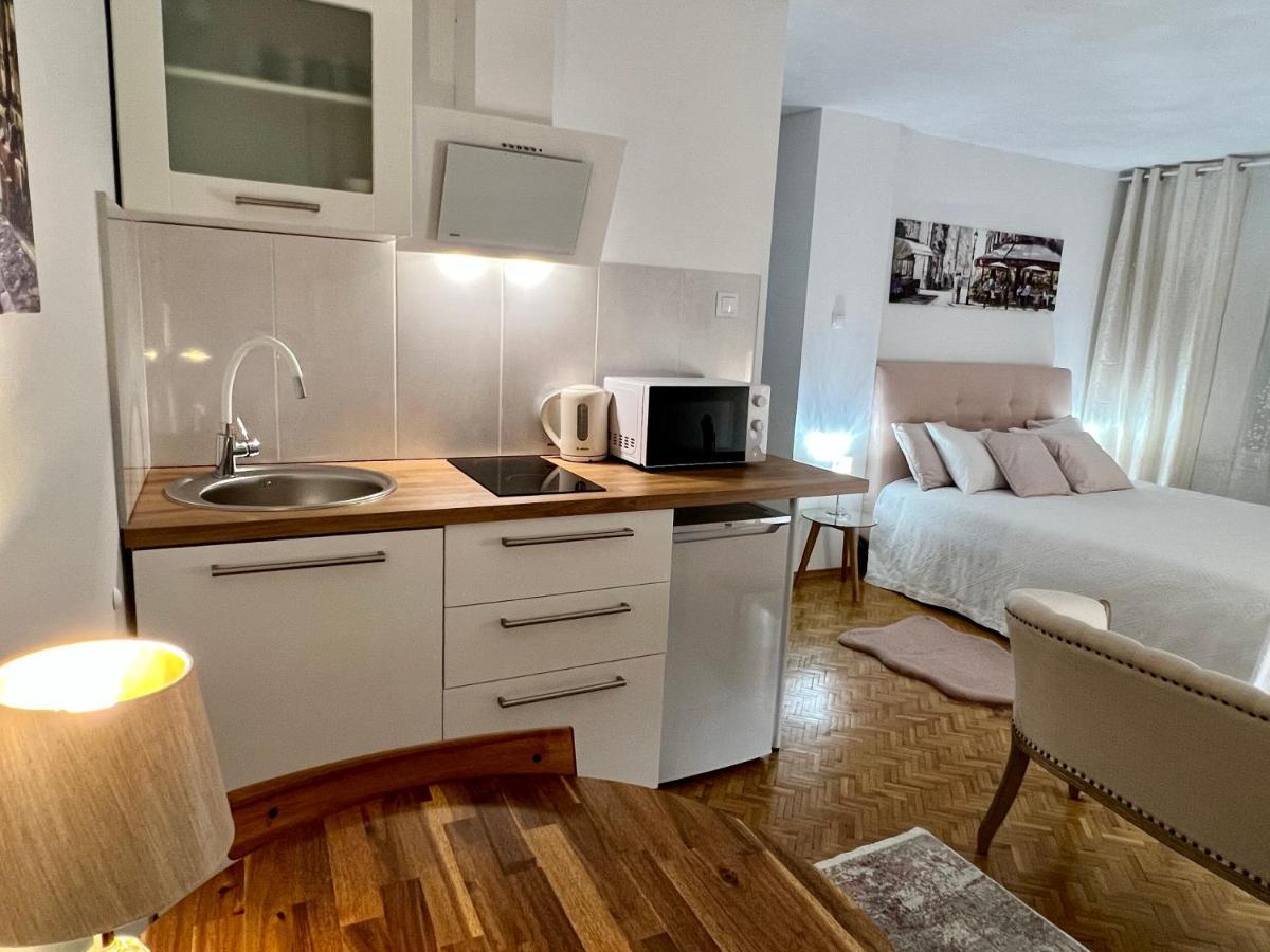 Louis & Elza Old Town Romantic Apartments Вроцлав Экстерьер фото