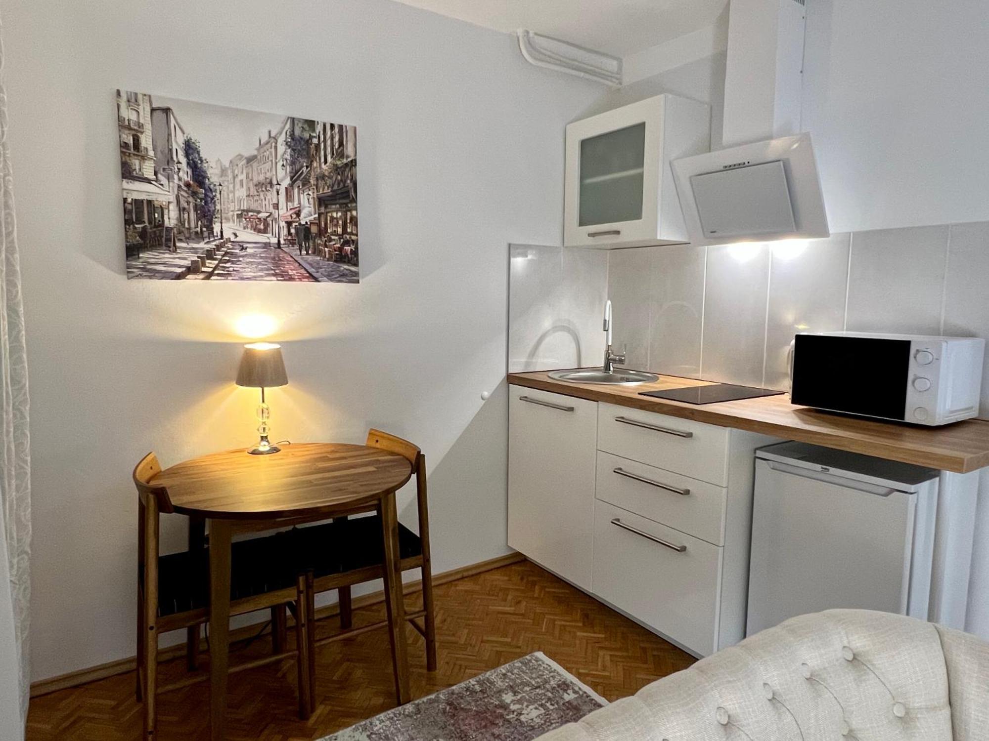Louis & Elza Old Town Romantic Apartments Вроцлав Экстерьер фото