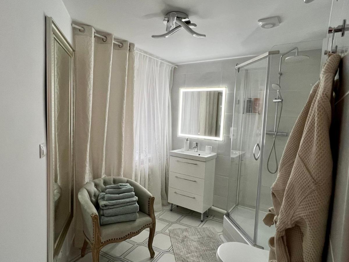 Louis & Elza Old Town Romantic Apartments Вроцлав Экстерьер фото